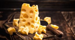 7 Cheeses That Dietitians Say Support Belly Fat Loss