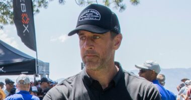 Aaron Rodgers' brutal response after almost hitting kid at golf event
