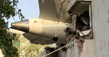 Air India crash investigation suggests pilots may have made a mistake