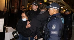 Antisemitic attackers violently target synagogue, Israeli restaurant in Australia