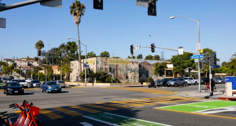 Intersection of Ocean Park Boulevard and Lincoln Boulevard in Santa Monica, California, featuring the Michelle & Barack Obama Center for Inquiry & Exploration.