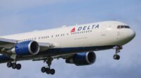 Battery fire forces Florida-bound Delta flight to make emergency landing