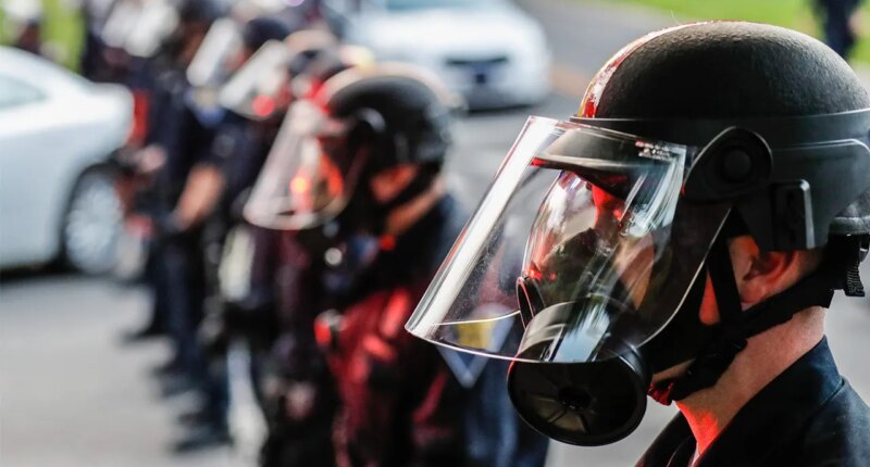 Blue city officers flocking to cop-friendly red states, police leader says: ‘Why would anyone stay?’