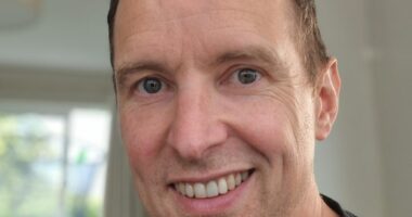 Headshot of Andy Byron.
