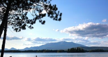 Dangerous trail leaves hikers stranded overnight on Maine's highest mountain