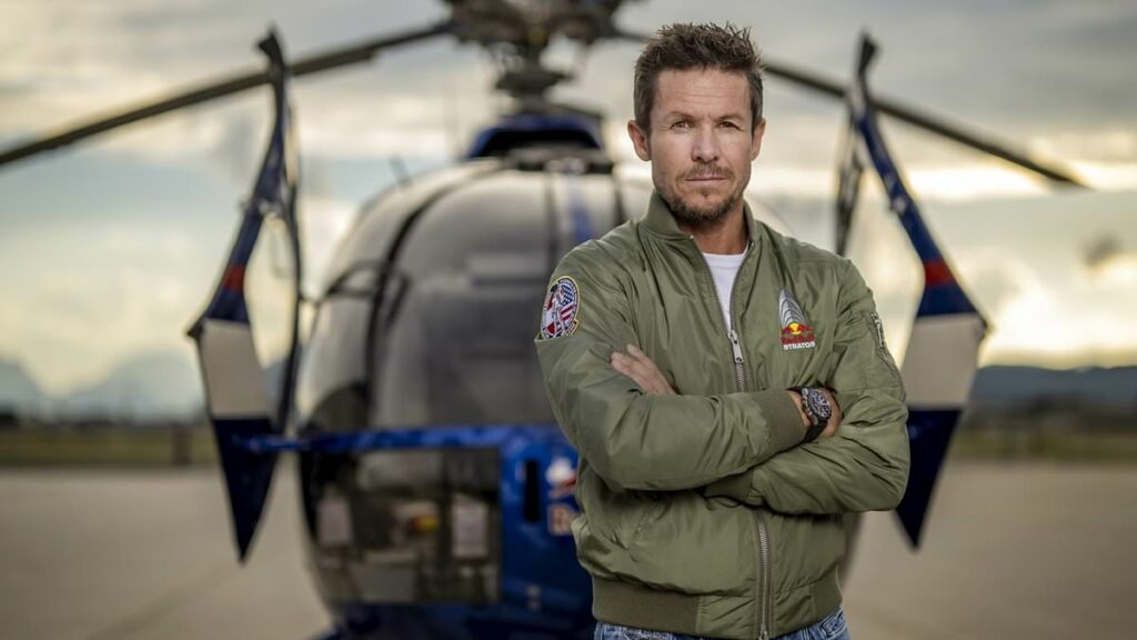 Daredevil Felix Baumgartner is killed in paragliding crash