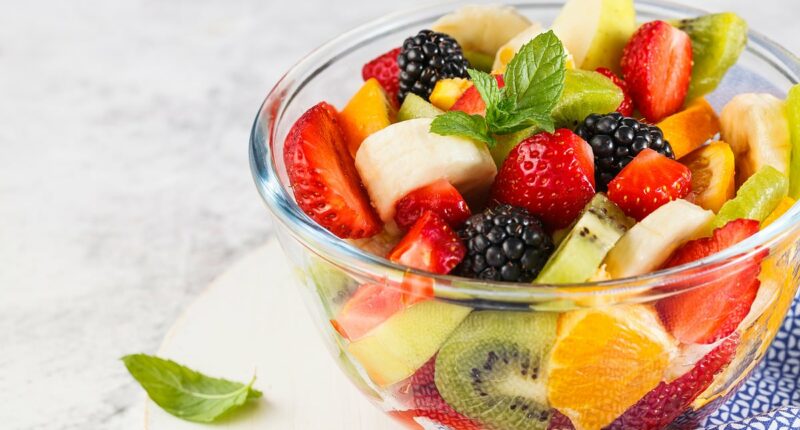 Dietician reveals the fruit you should NEVER eat for breakfast