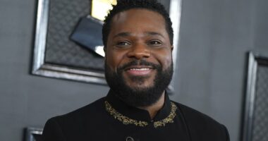 Doctor who tried to save Malcolm-Jamal Warner's life breaks silence