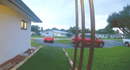 Small plane crashes into Florida neighborhood