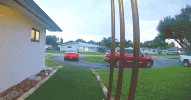 Small plane crashes into Florida neighborhood