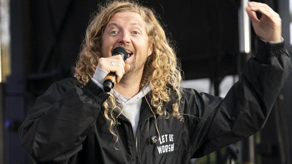 Furious liberal lawmaker demands musician is banned from SINGING