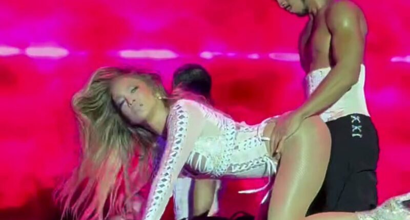 Gwyneth Paltrow's smutty favorite sex position is grotesque!