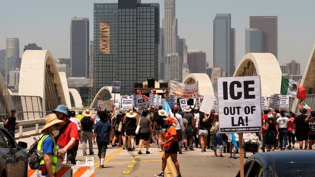 ICE agents blasted for arresting migrants at LA car wash on July 4