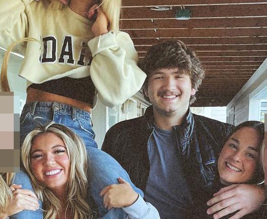 Photo of Kaylee Goncalves, Madison Mogen, Ethan Chapin, Xana Kernodle, and Bethany Funke.