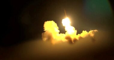 A still imagen taken from a video released by Iranian news agency WANA on June 18, 2025, that it says showed missiles fired by the Islamic Revolutionary Guard Corps towards Israel. WANA said no location or specific date had been provided for the video that shows missiles taking off and flying in the air. Iranian news agency WANA /Handout via REUTERS THIS IMAGE HAS BEEN SUPPLIED BY A THIRD PARTY. IRAN OUT. NO COMMERCIAL OR EDITORIAL SALES IN IRAN. NO USE BBC PERSIAN. NO USE MANOTO. NO USE VOA PERSIAN. NO USE IRAN INTERNATIONAL. FOR REUTERS CUSTOMERS ONLY.