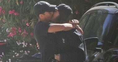 Jessica Alba packs on PDA with beau Danny Ramirez outside his home