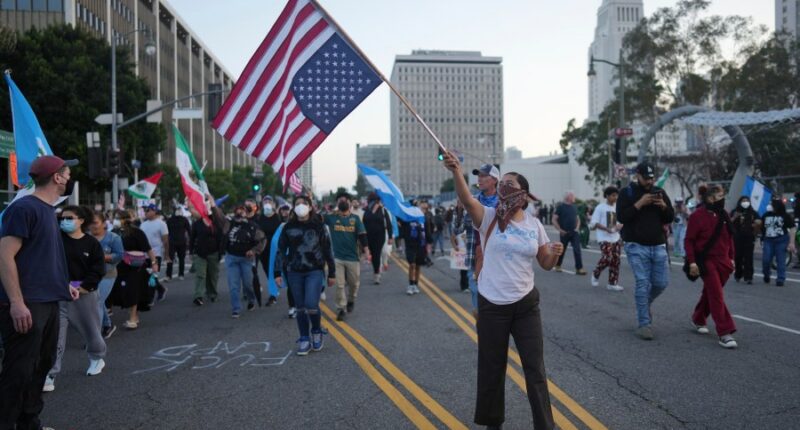 Judge issues order giving journalists greater protections against LA police