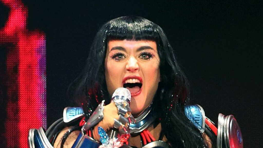 Katy Perry spotted on a DATE with  Justin Trudeau