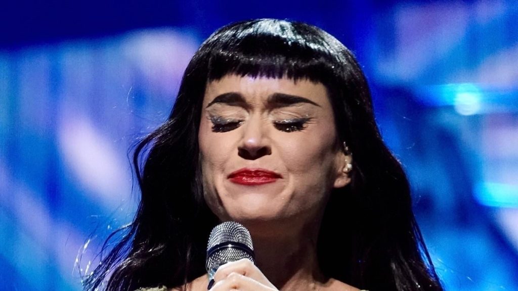 Katy Perry's secret hurt as Orlando Bloom behaves like an 'adolescent'