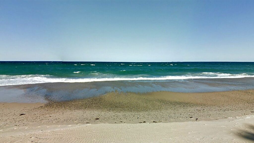 Missing teen surfer found alive on remote island miles from shore: 'Didn't give up hope'