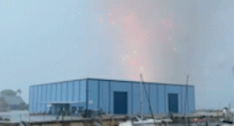 Mother Nature steals the show as lightning sets off Florida fireworks display
