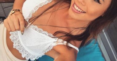 Selfie of Ivana Smit in a white lace top.