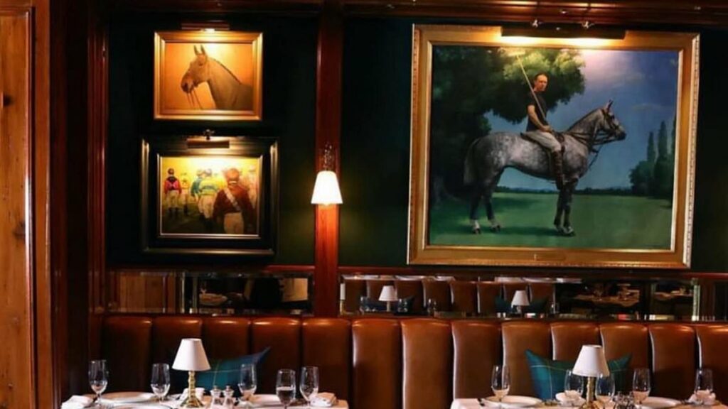 NYC's hottest restaurant is a hotbed of sex and drugs, says waiter