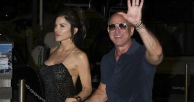 Newlyweds Lauren Sanchez and Jeff Bezos enjoy date night in France