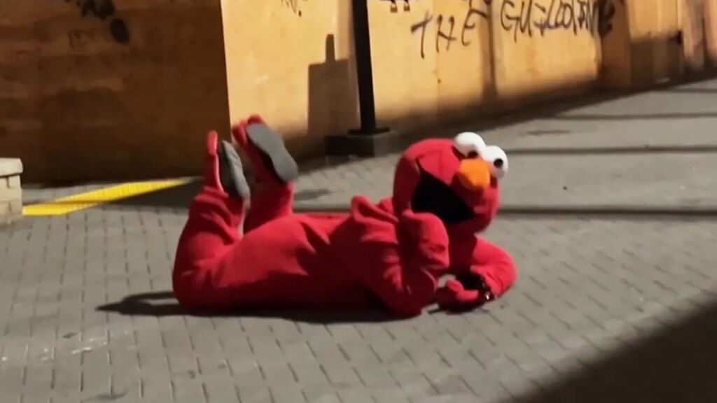 Portland anti-ICE demonstrators confused when person in full-size Elmo costume shows up
