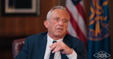 RFK Jr. reveals what makes Trump cry in manic Tucker Carlson interview