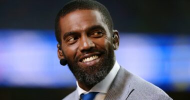 Randy Moss speaks on 'emotional roller coaster' while battling cancer