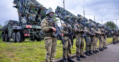 Rep. Eugene Vindman is 'furious' about US pause on weapons to Ukraine