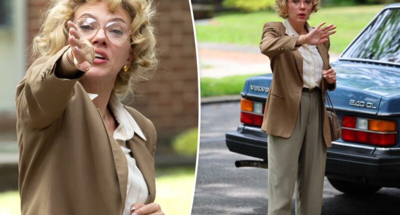 Scarlett Johansson yells at paparazzi on set of 'Paper Tiger'