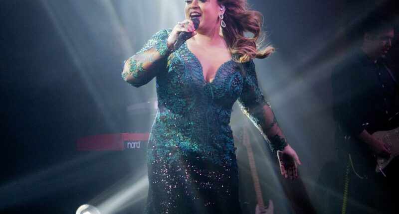 Singer dies suddenly aged just 50 while receiving cancer treatment