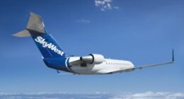 SkyWest flight diverted after passenger tries to open emergency door, fights with flight attendant: report