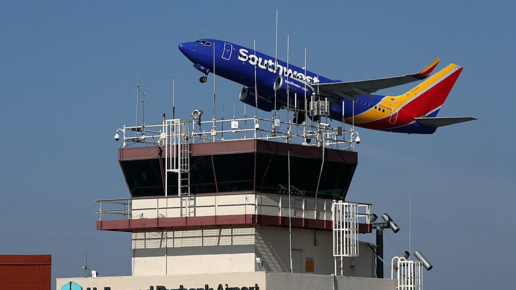 Southwest passengers hurled out of seats and onto plane's CEILING