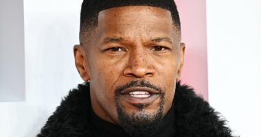 'Speechless'  Jamie Foxx reacts to Malcolm-Jamal Warner's shock death