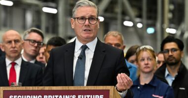 Starmer says UK to recognize Palestinian state if Israel doesn't agree to ceasefire, Hamas must 'disarm'