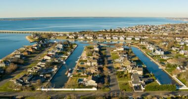Study shows surge of residents getting rich — quick