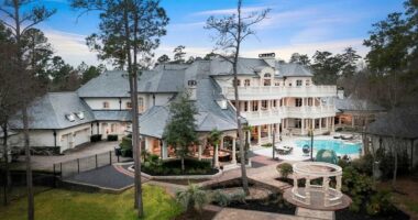 Stunning red state suburb explodes as thousands flock for perfect life