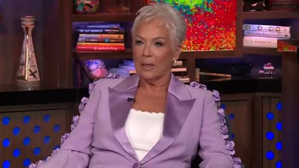 Taylor Swift hits back at Matty Healy's 'obnoxious' mother