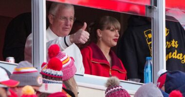 Taylor Swift's dad, 73, undergoes MAJOR heart surgery