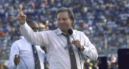 Televangelist Jimmy Swaggart dead at 90, family says