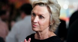Top editor recalls chilling encounter with Epstein