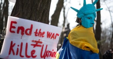 Trump says Ukrainians can stay in US following months of uncertainty