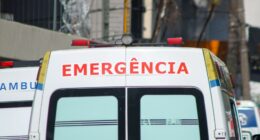 Woman dies on bus with 26 iPhones glued to her body in horror mystery