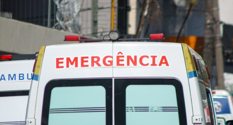Woman dies on bus with 26 iPhones glued to her body in horror mystery