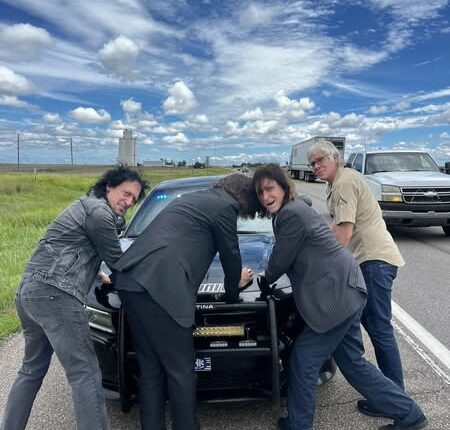 'Cool guy': 80s rockstar pulled over in Kansas en route to show