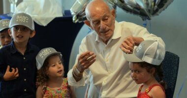 102-year-old D-Day veteran looks forward to a long-delayed bar mitzvah