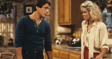 8 classic '80s sitcoms and where to stream them